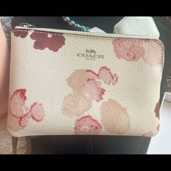 Coach Small Corner Zip Wristlet featuring a floral brushstroke design #1764 - Picture 3 of 11